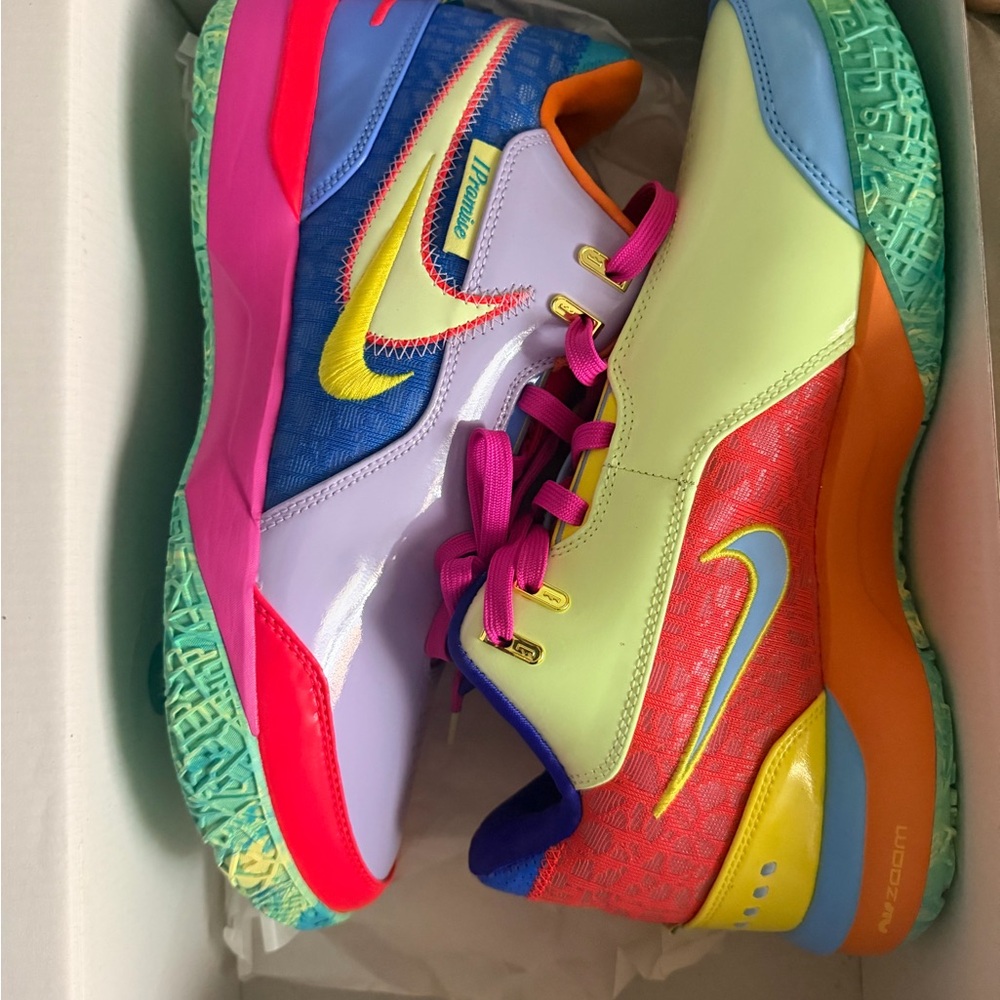 BNWB Nike LeBron Nxxt Gen Ampd IPS Men’s Size 10/ Women 11.5